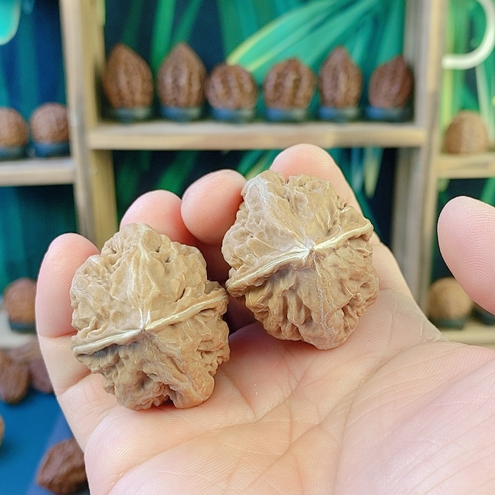 文玩核桃吊坠粗筋弥勒