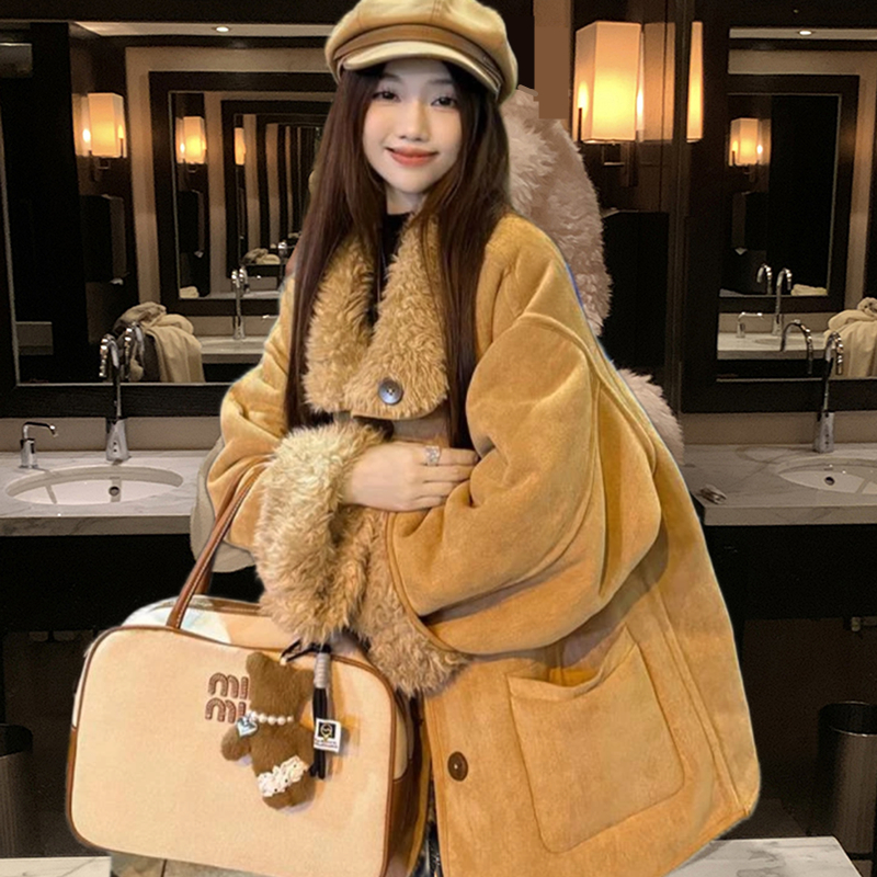 两穿皮毛一体机车服秋冬宽松加厚麂皮毛毛外套女2025新款