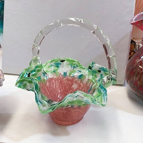 琉璃花瓶高21厘米口径12厘米