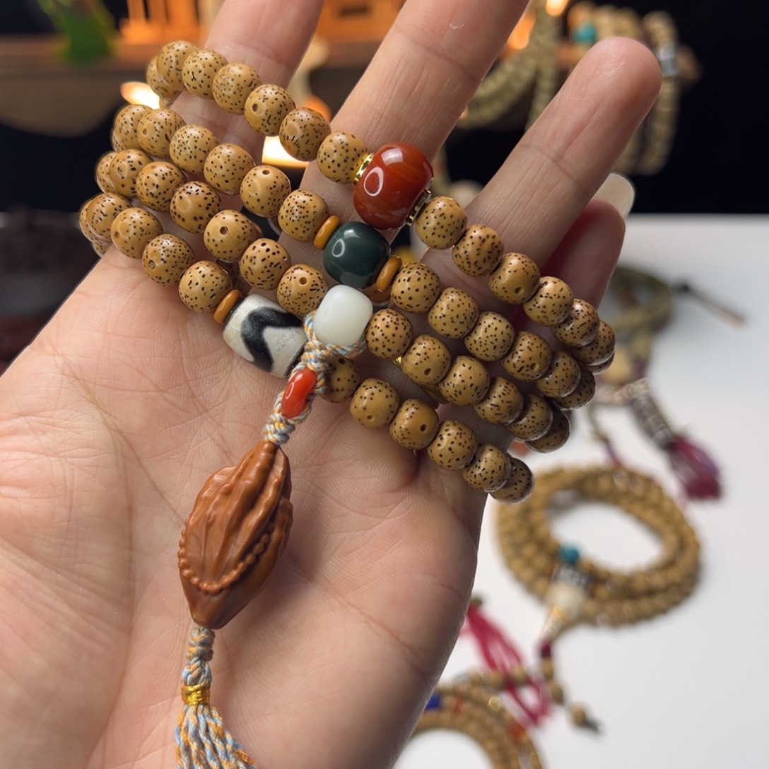 星月菩提吊坠度*子星月菩提