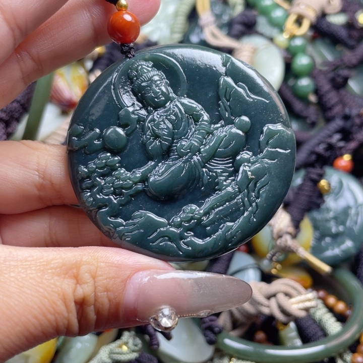 和田玉颈饰未镶嵌