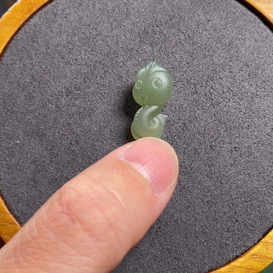 和田玉小蛇未镶嵌