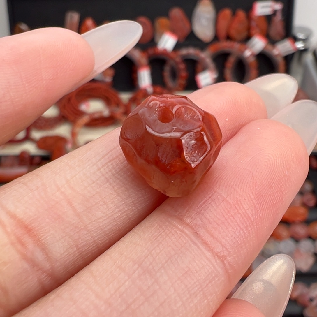 南红玛瑙未镶嵌颈饰无相珠