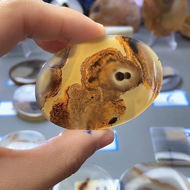 玛瑙/玉髓未镶嵌珠宝半成品