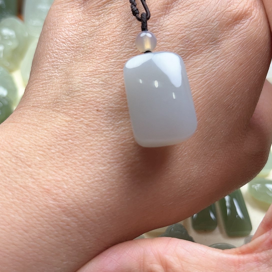 和田玉挂件未镶嵌