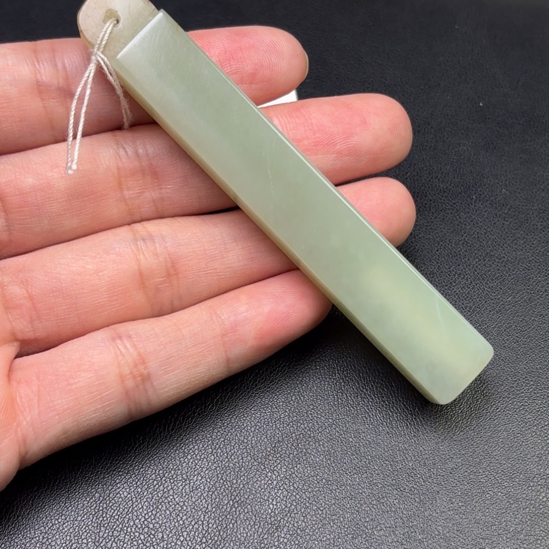 小***刚和田玉未镶嵌挂件