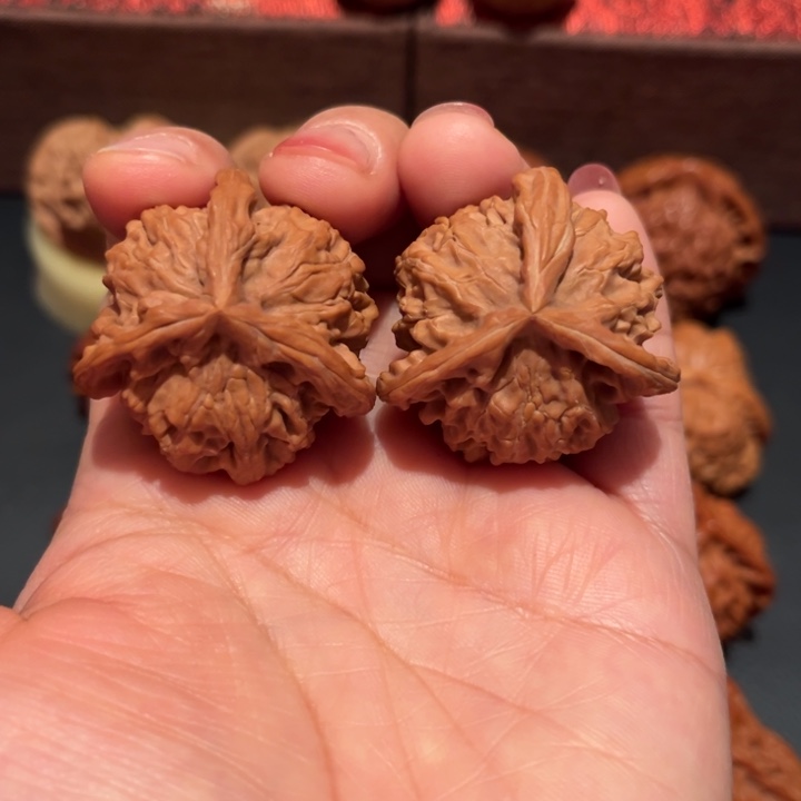 吊坠文玩核桃三棱