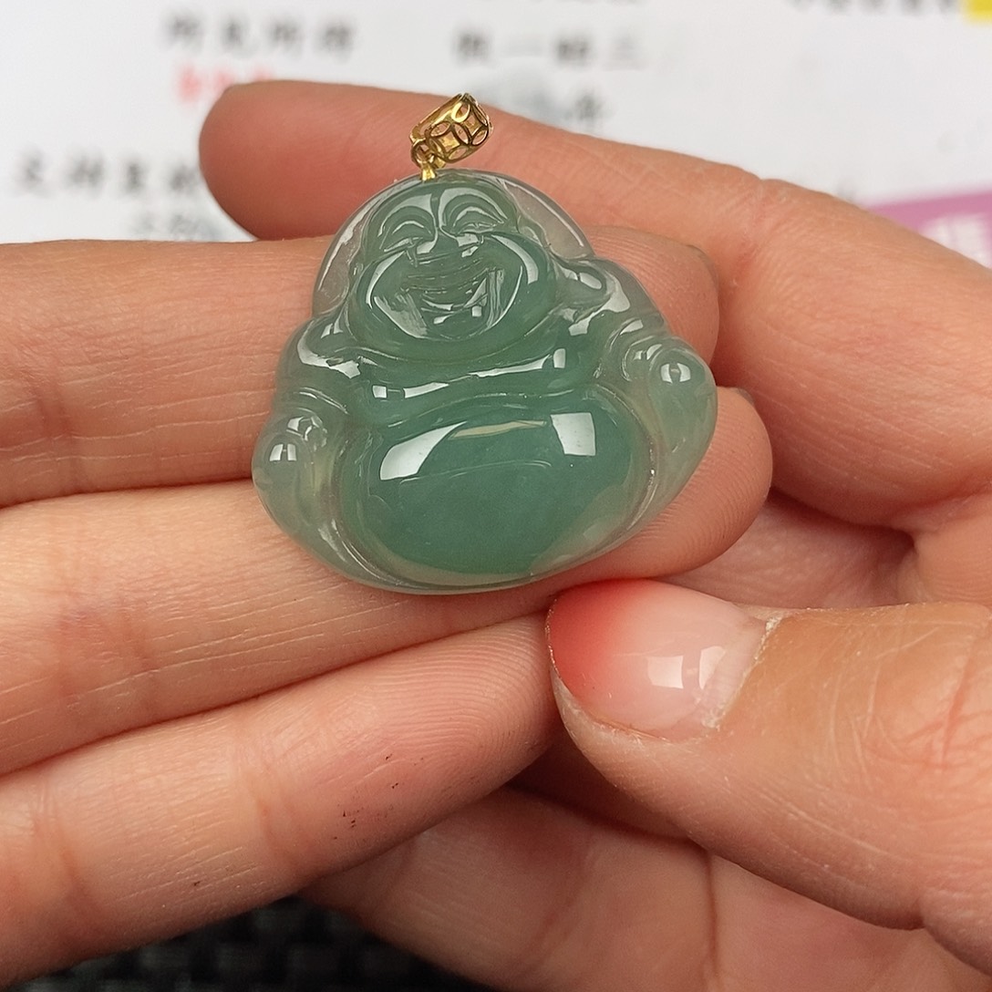 翡翠颈饰18K金镶嵌吊坠