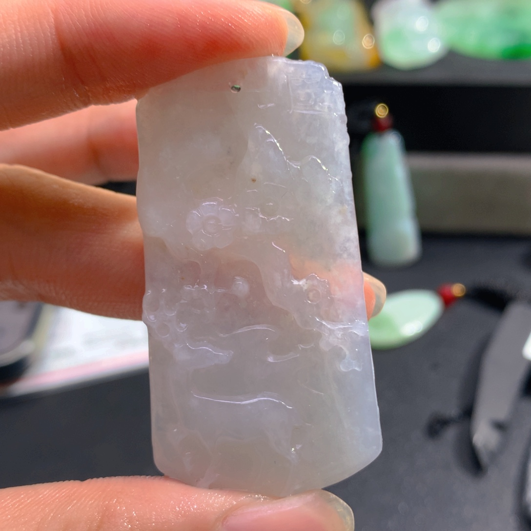 翡翠未镶嵌颈饰我