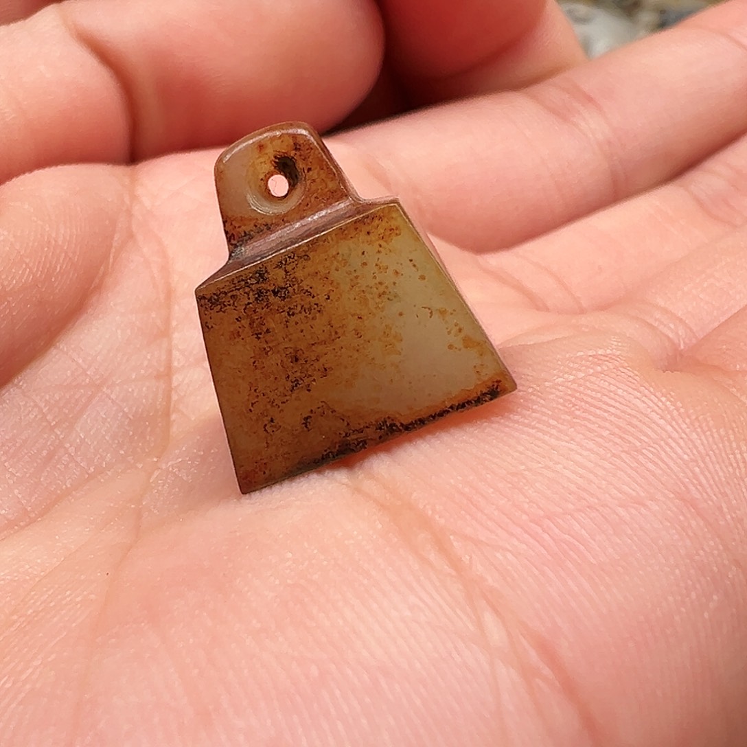 和田玉颈饰未镶嵌好**士