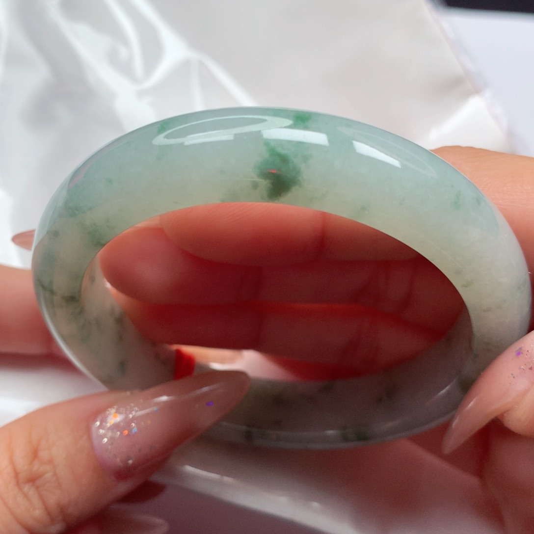 未镶嵌手镯翡翠5556