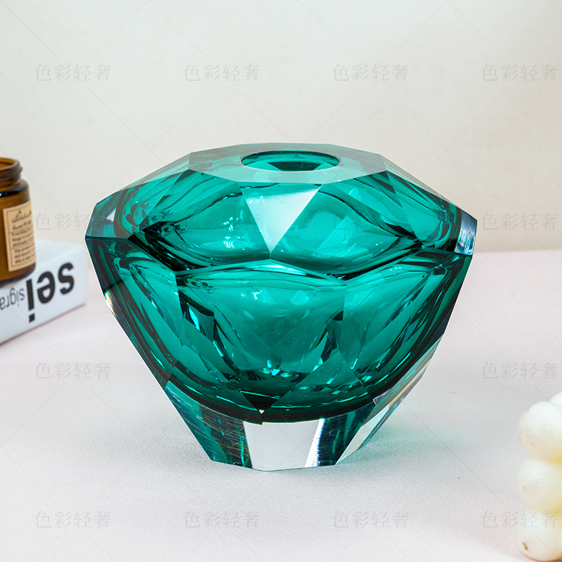 L709 欧式钻石花瓶湖水绿轻奢装饰摆件现代工艺装饰品