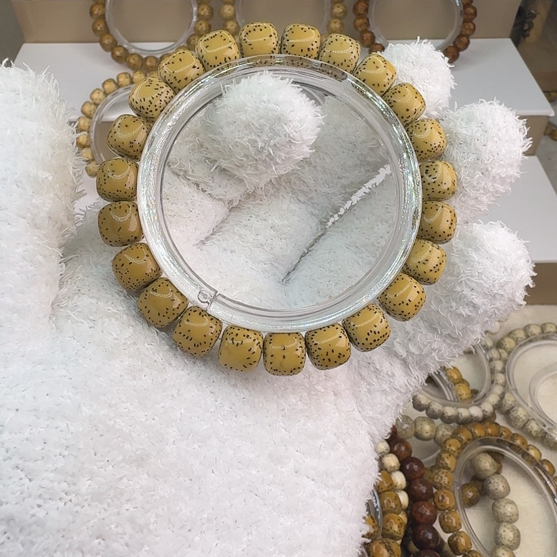 老***伴吊坠星月菩提海南原生态侧留白