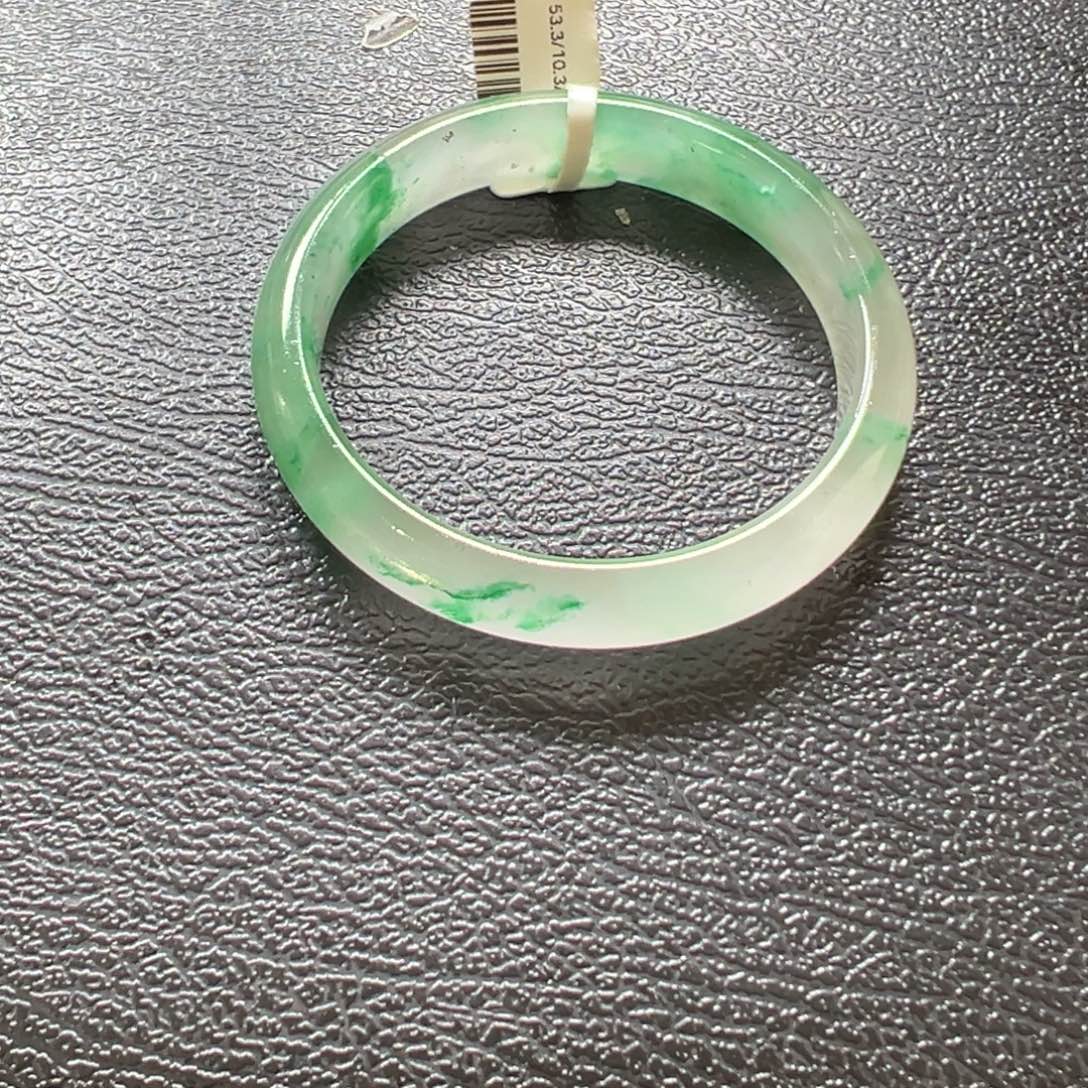 石英质玉（非洲翠）未镶嵌手镯