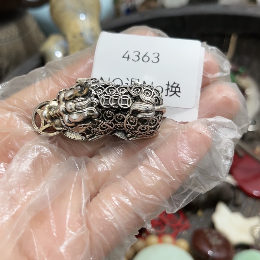 薄***.老挝石4363号工艺品