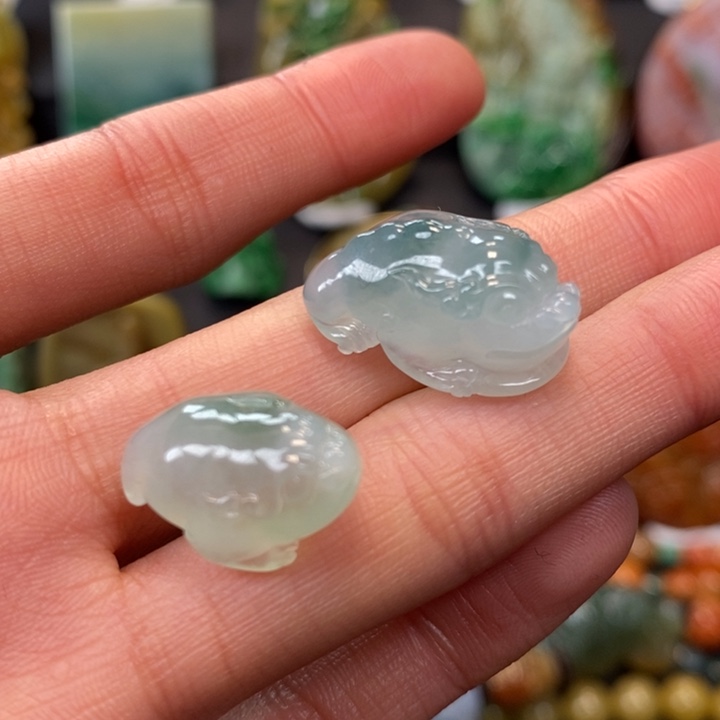 翡翠未镶嵌颈饰缅甸天然翡翠A货