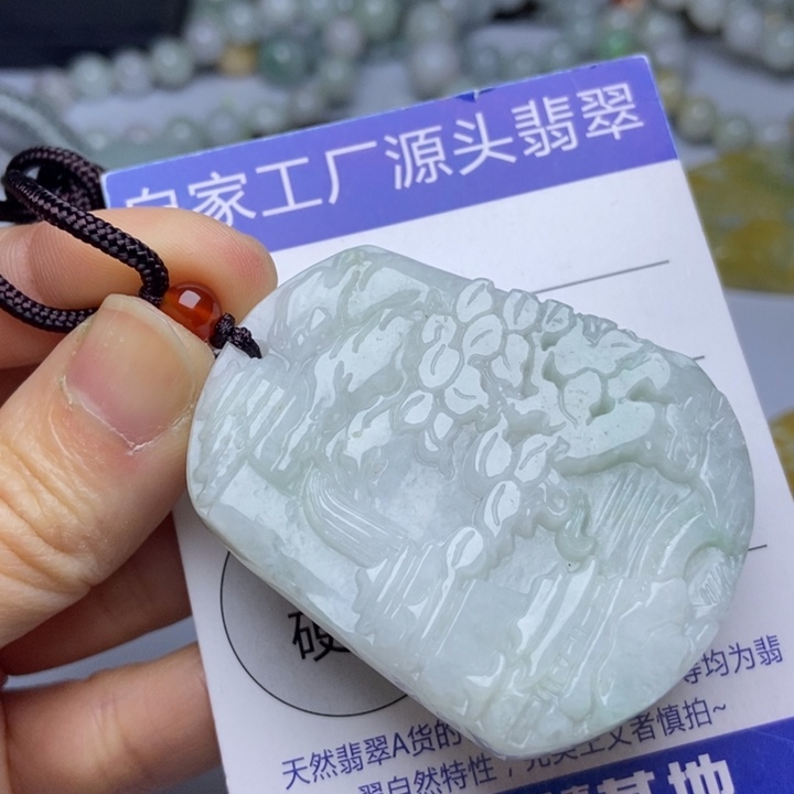 翡翠颈饰未镶嵌翡翠