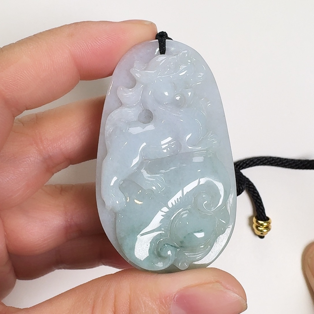 翡翠颈饰未镶嵌貔貅牌