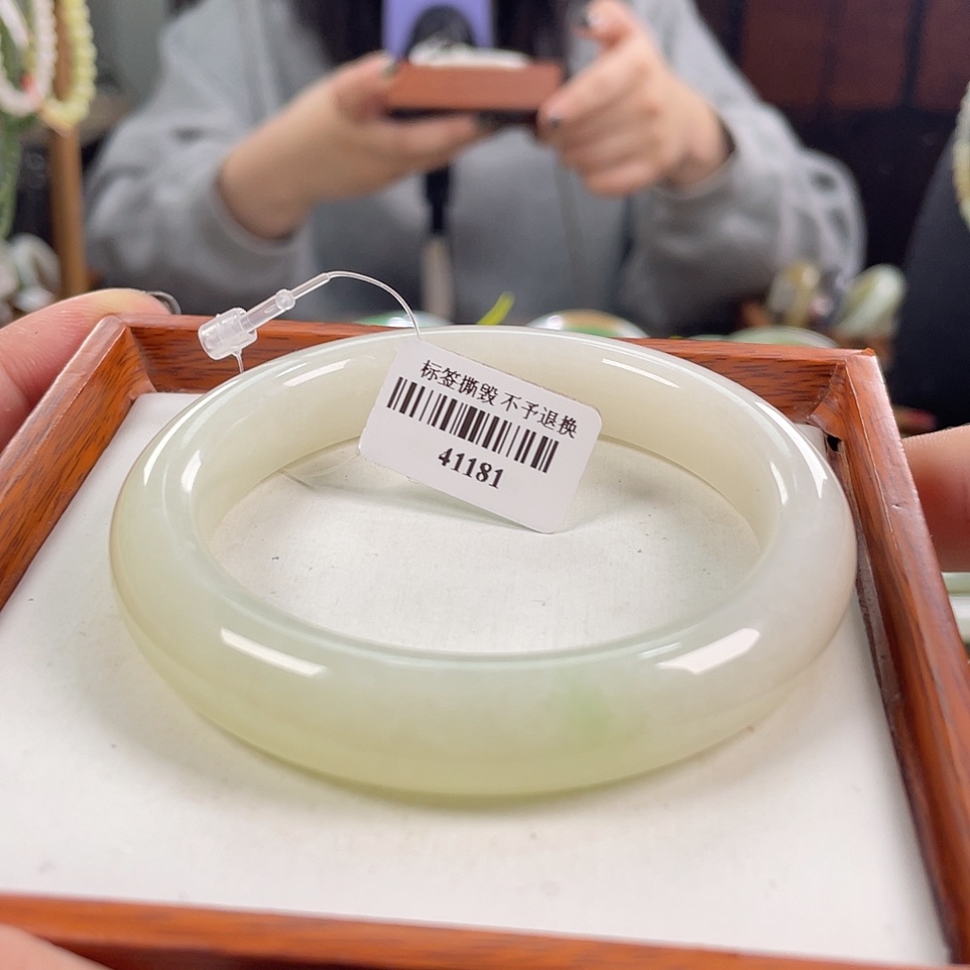 【闪购商品】和田玉手镯未镶嵌57-58