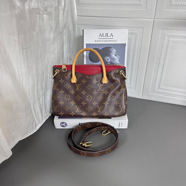 95新 LouisVuitton/路易威登 95新 老花拼红传奇bb斜挎包
