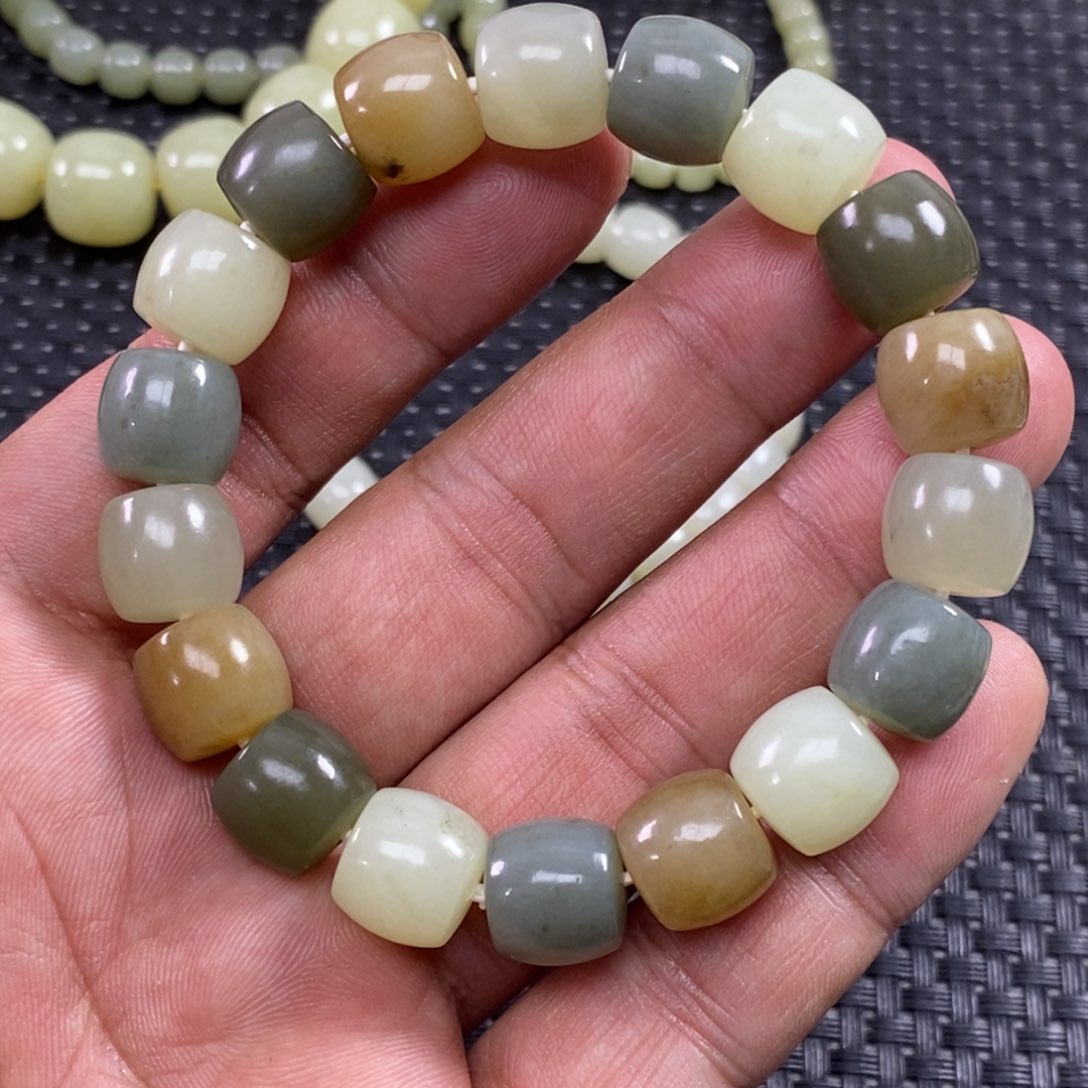 和田玉手链未镶嵌