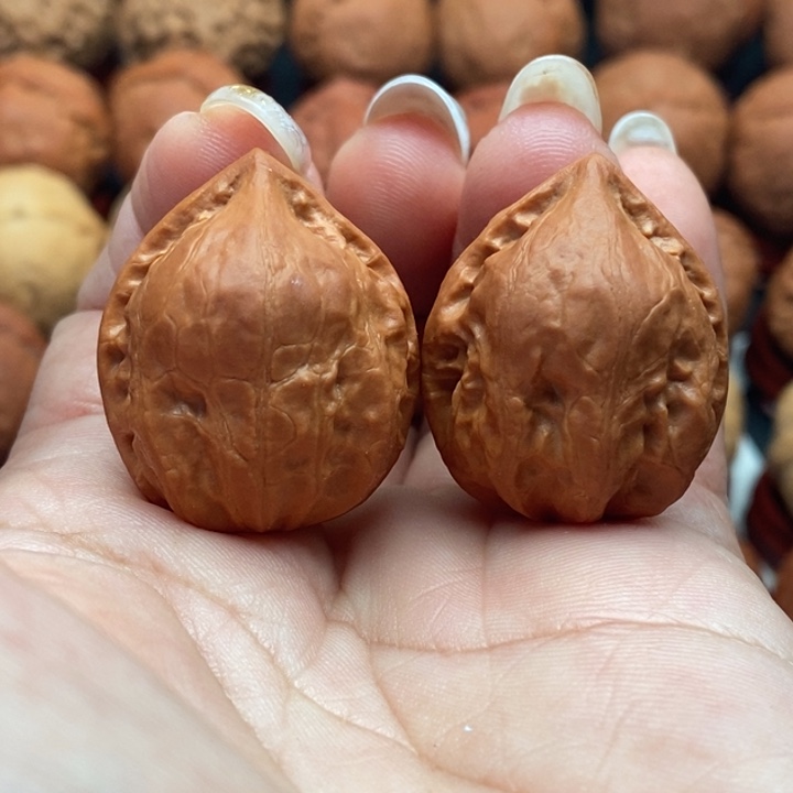 核桃精品文玩核桃手捻古蝉