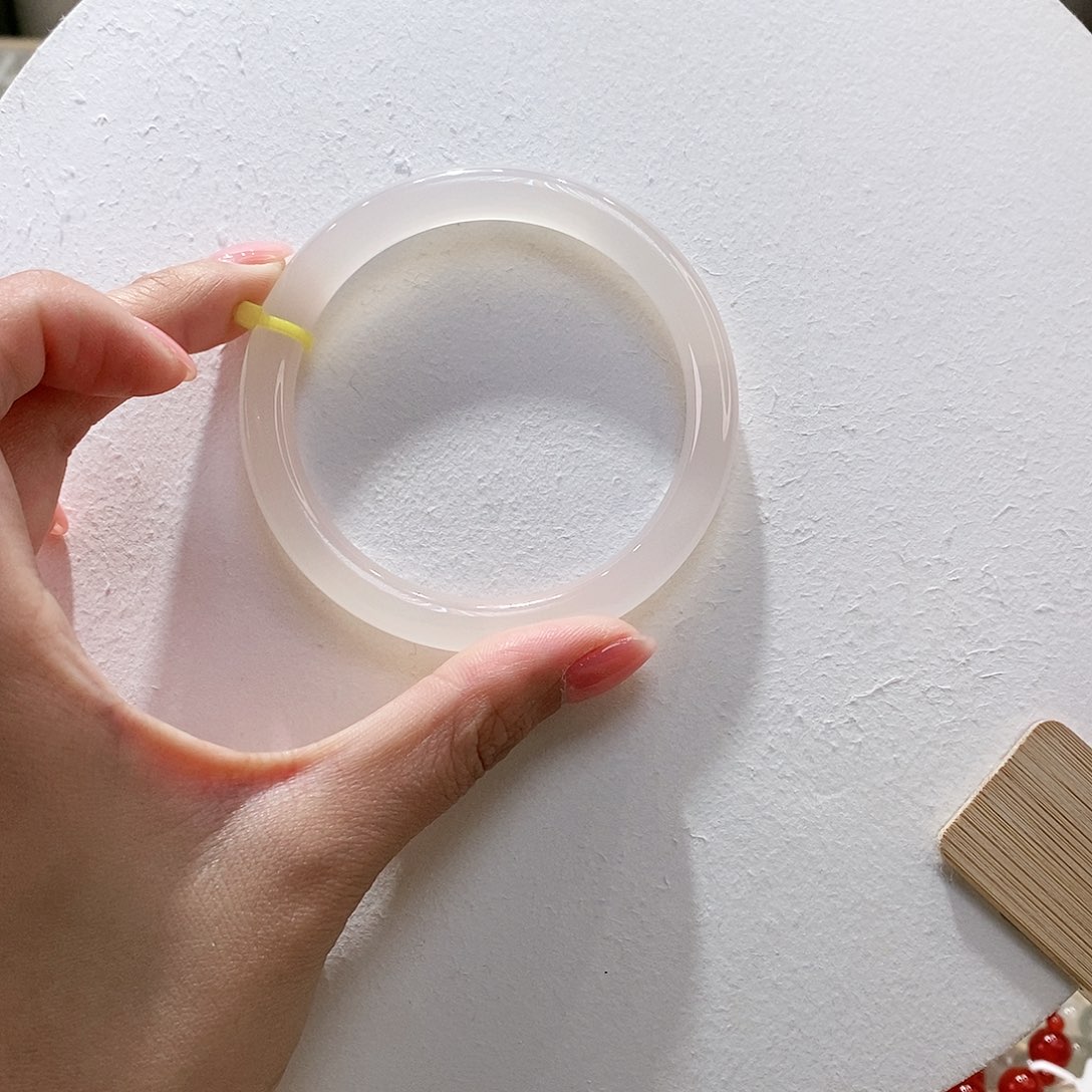 手镯玛瑙/玉髓未镶嵌59.4