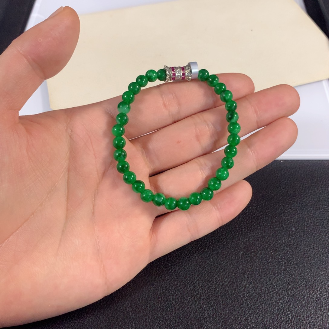 翡翠未镶嵌颈饰手串