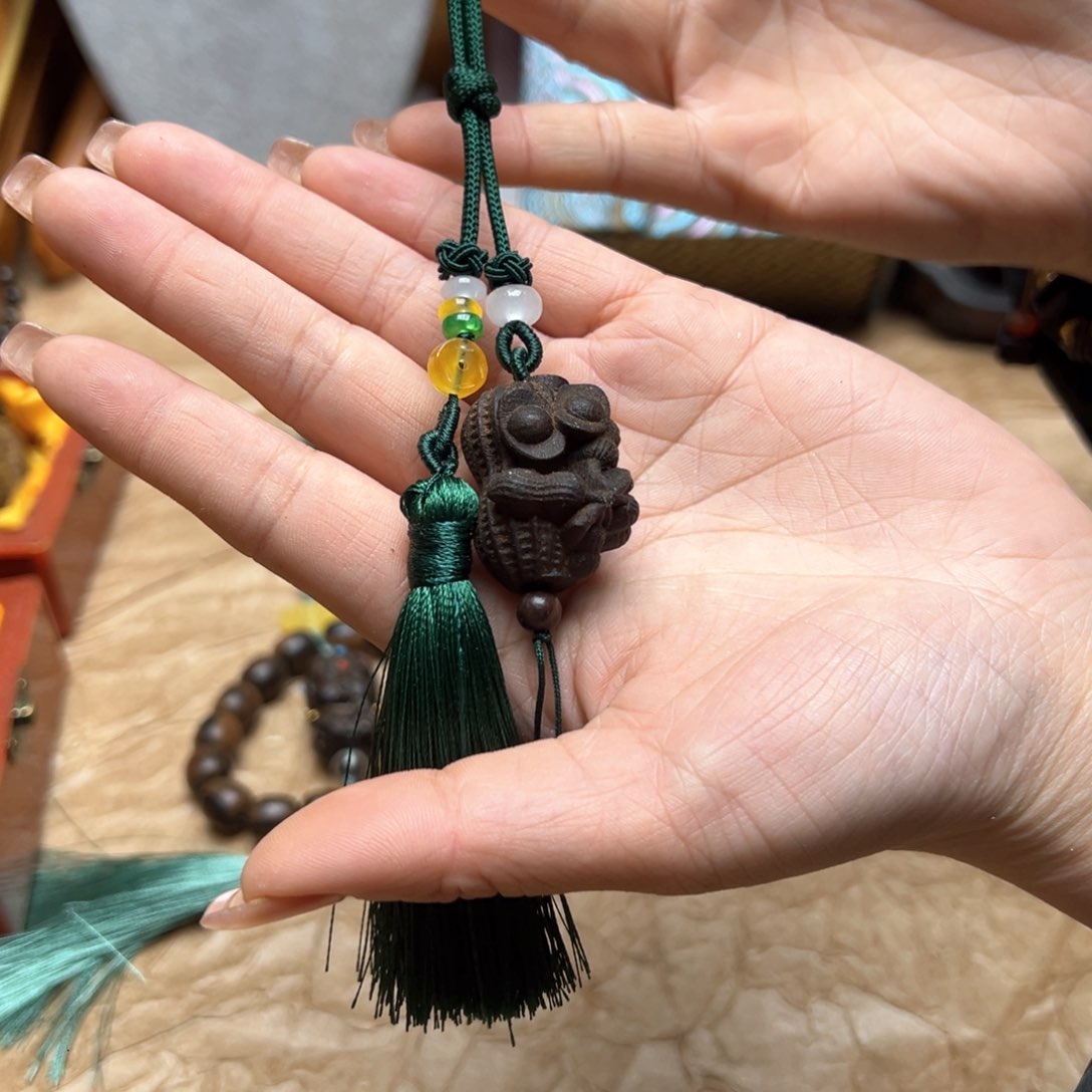 大叶紫檀（黑酸枝木类）