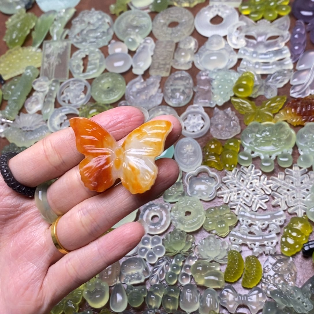 蛇纹石玉合金颈饰