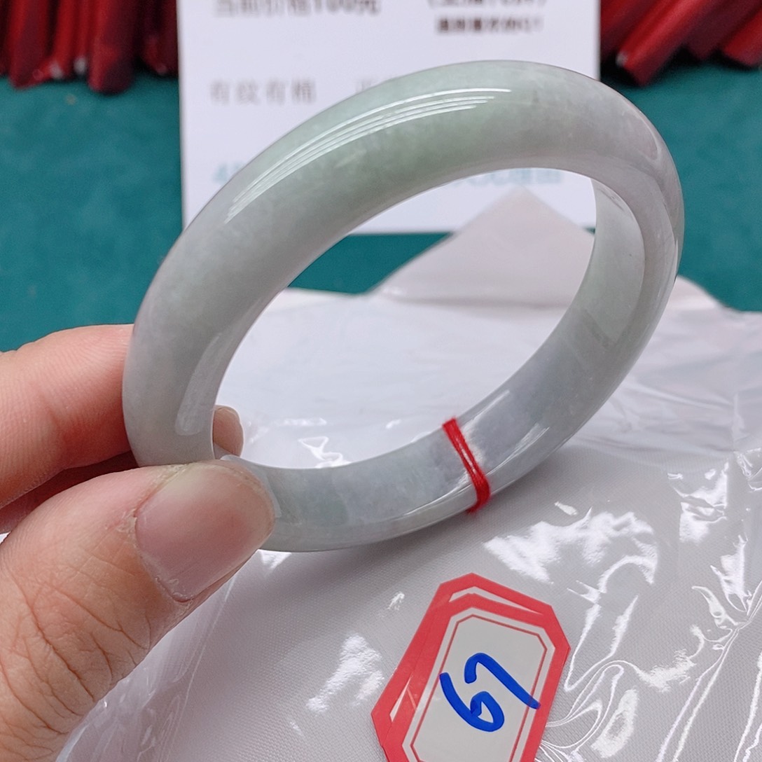 翡翠手镯未镶嵌东**妈677777777