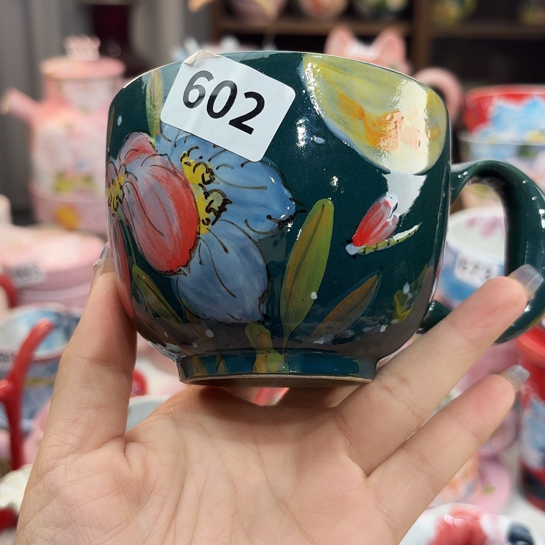 瓷片你的心在滴血呢