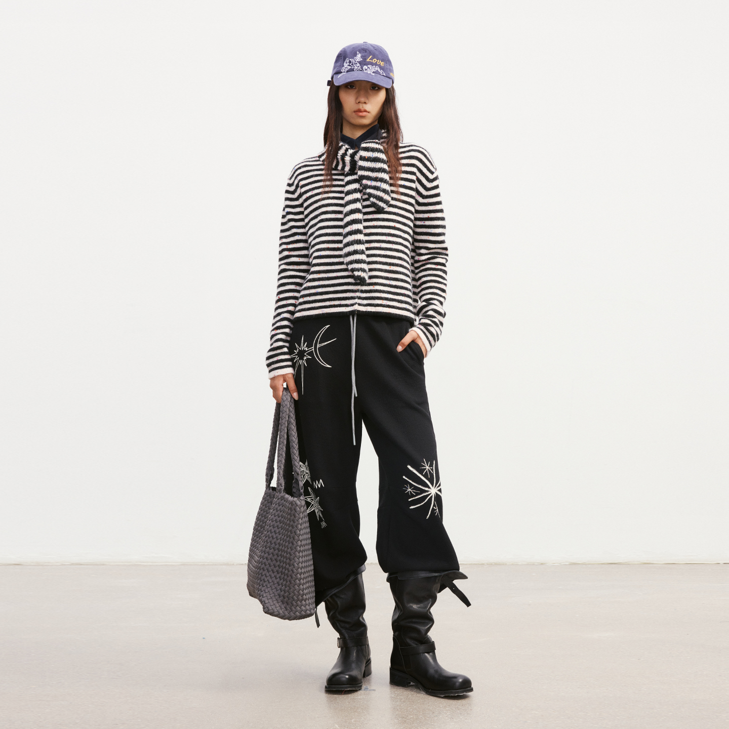 Howwell 25AW 绑带故事条纹羊毛毛衣 撞色绑带修身针织上衣