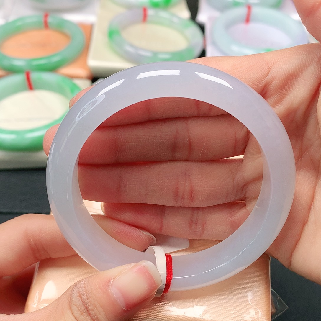 翡翠手镯未镶嵌天然翡翠手镯57