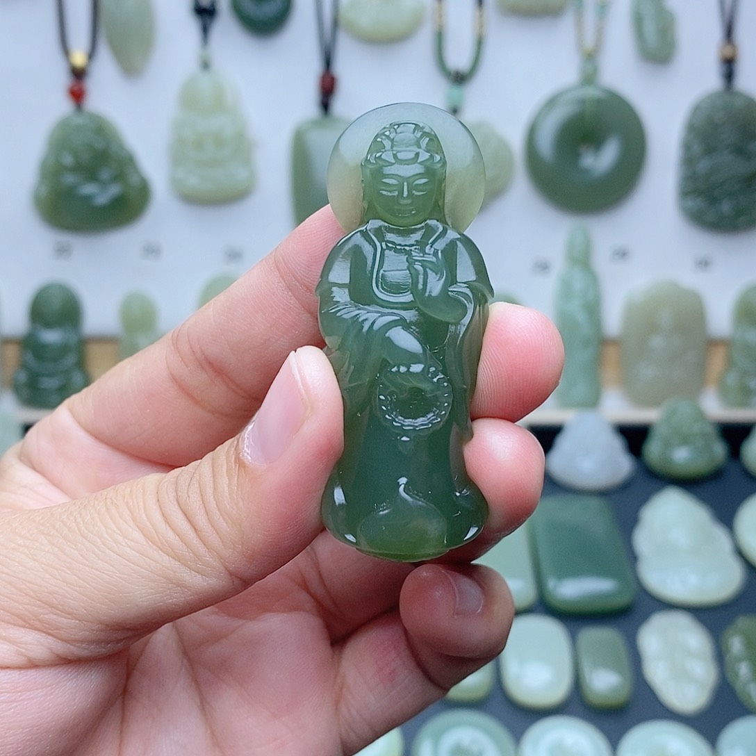 和田玉未镶嵌颈饰