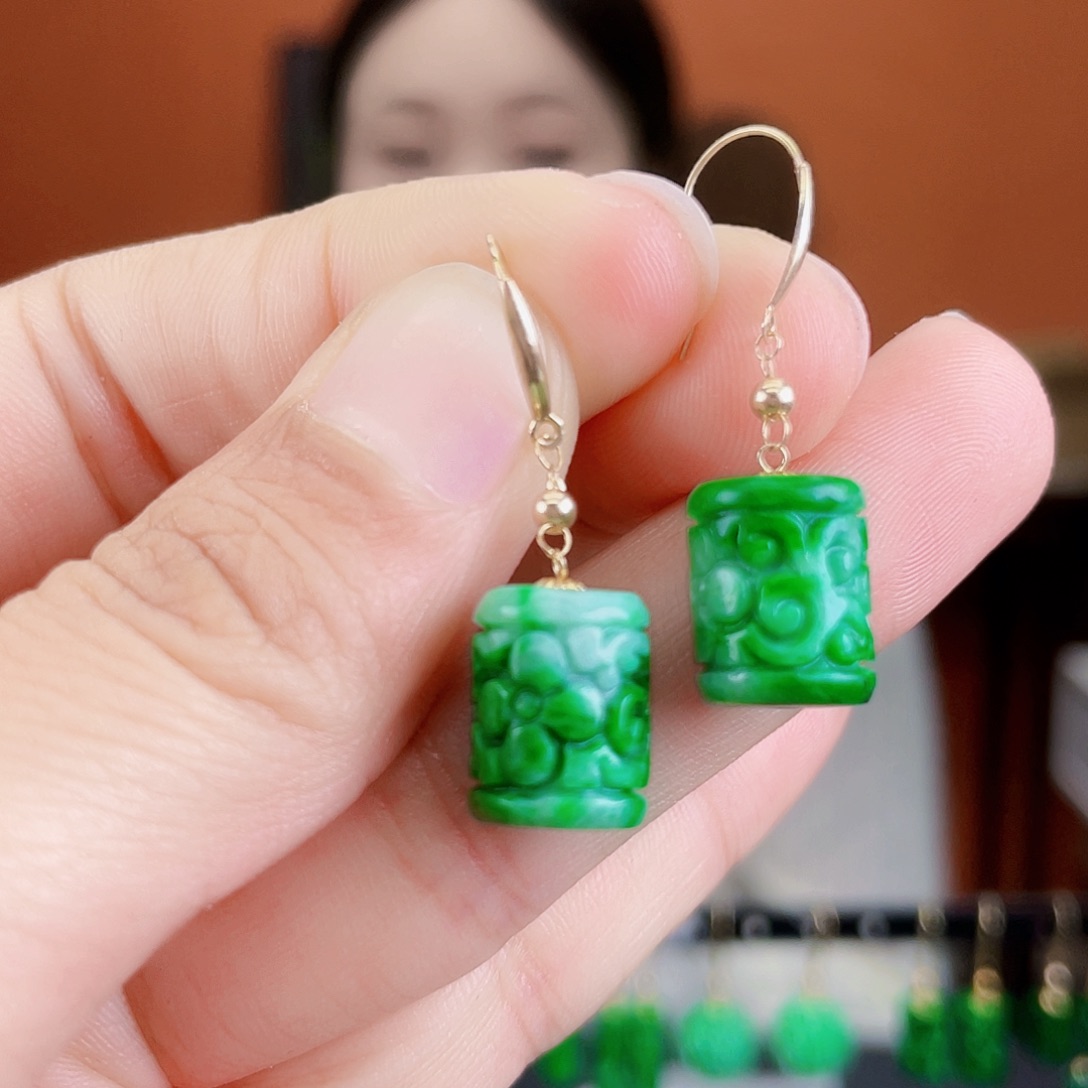 翡翠18K金镶嵌耳饰