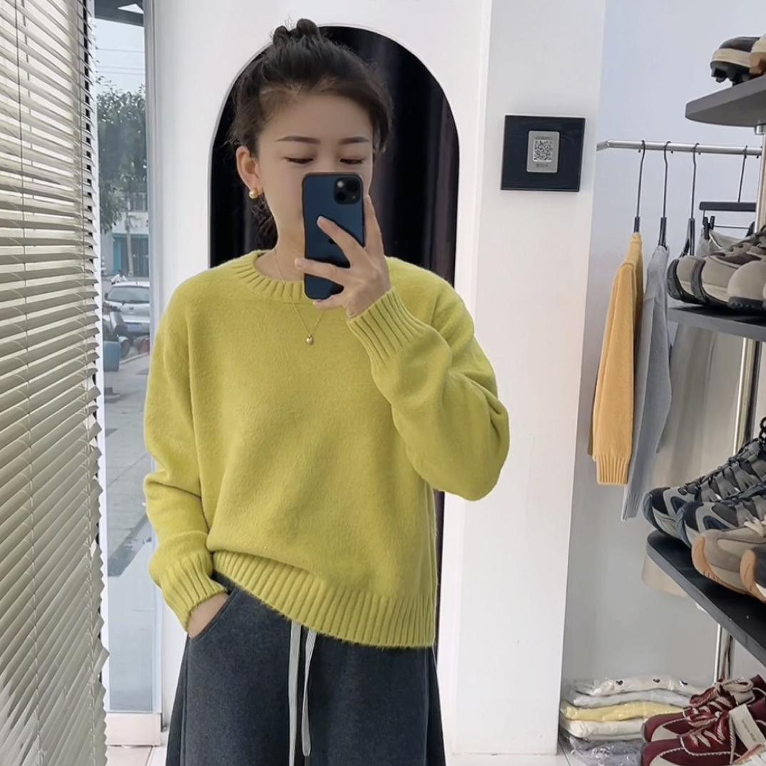 波尔绒圆领秋冬款长袖慵懒风毛针织衫
