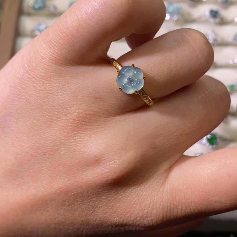 【闪购商品】翡翠未镶嵌颈饰天然