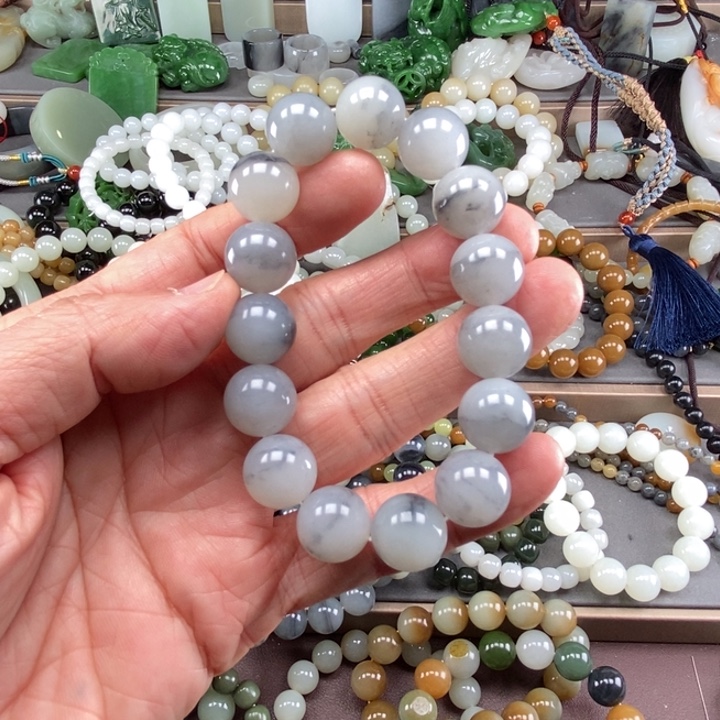 风***饰和田玉未镶嵌挂件