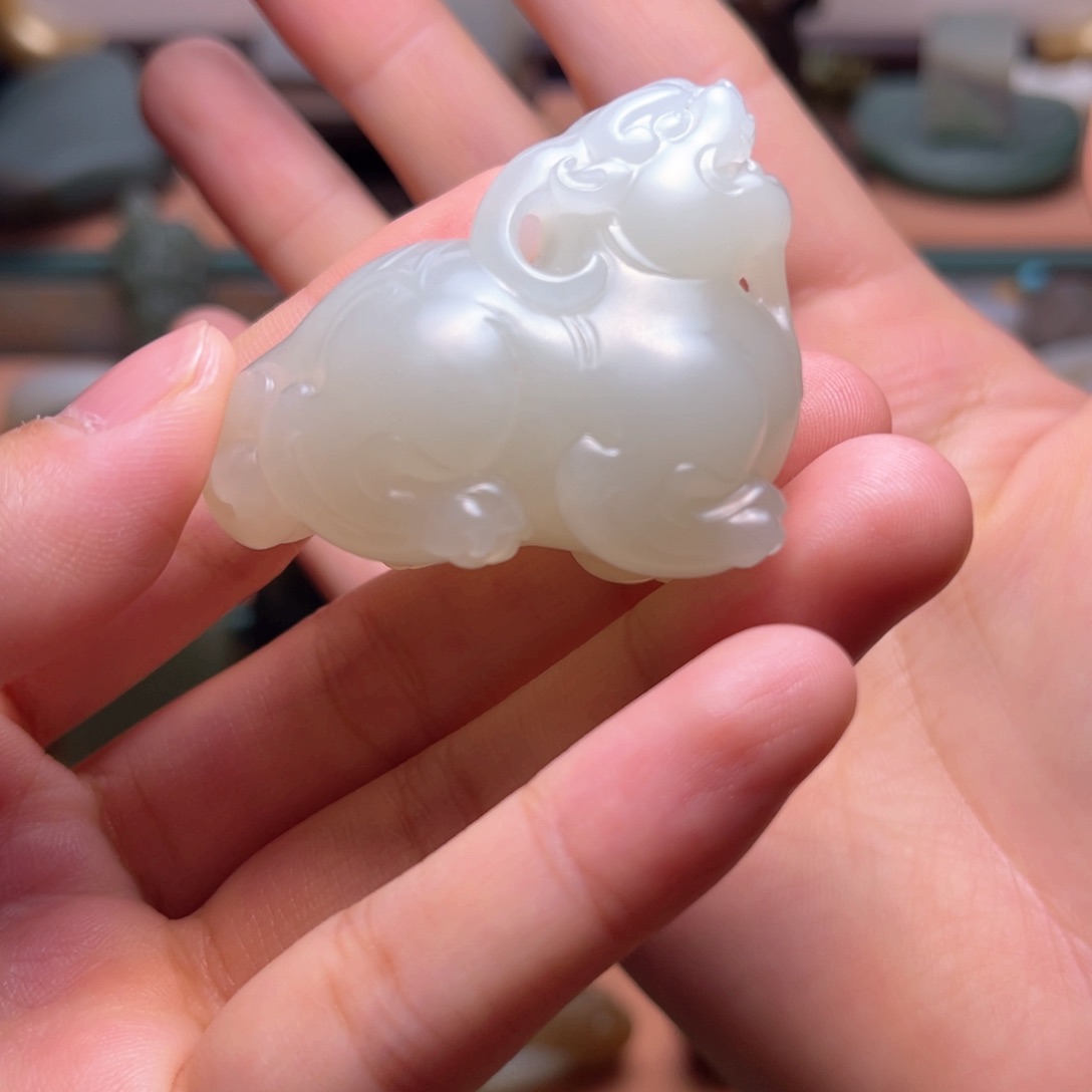 和田玉颈饰未镶嵌铁**叔