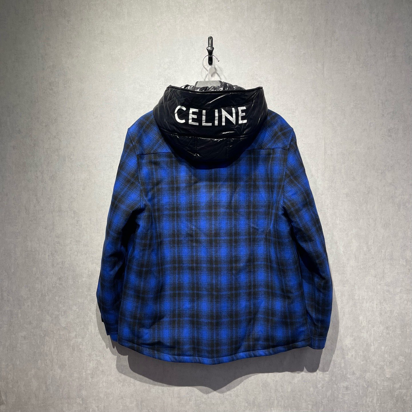 未使用 Celine/思琳 经典蓝色格子连帽logo外套/54码/DY215965