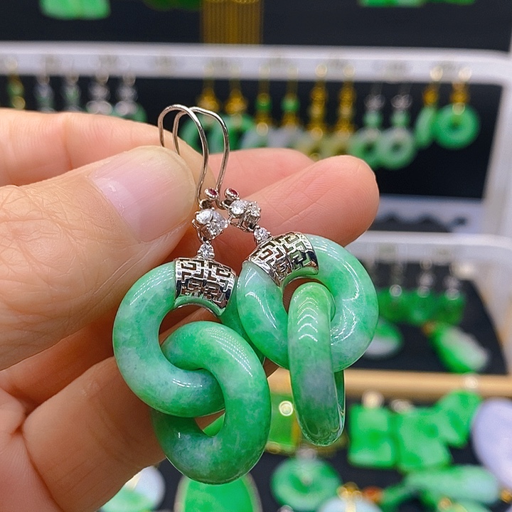 翡翠耳饰18K金镶嵌耳坠