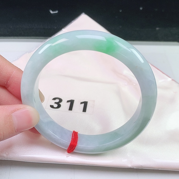 翡翠未镶嵌手镯311
