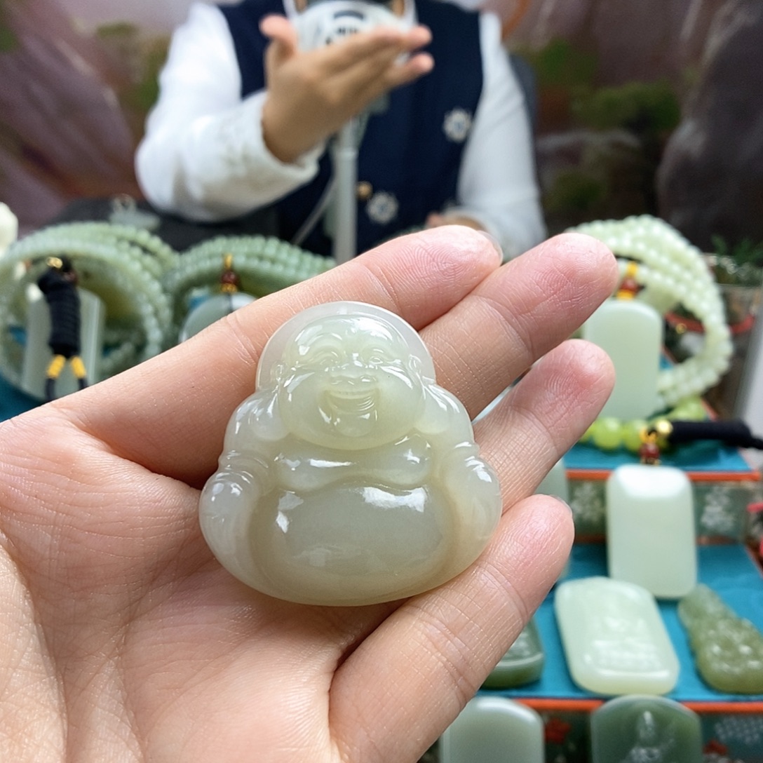 淮***）和田玉未镶嵌颈饰