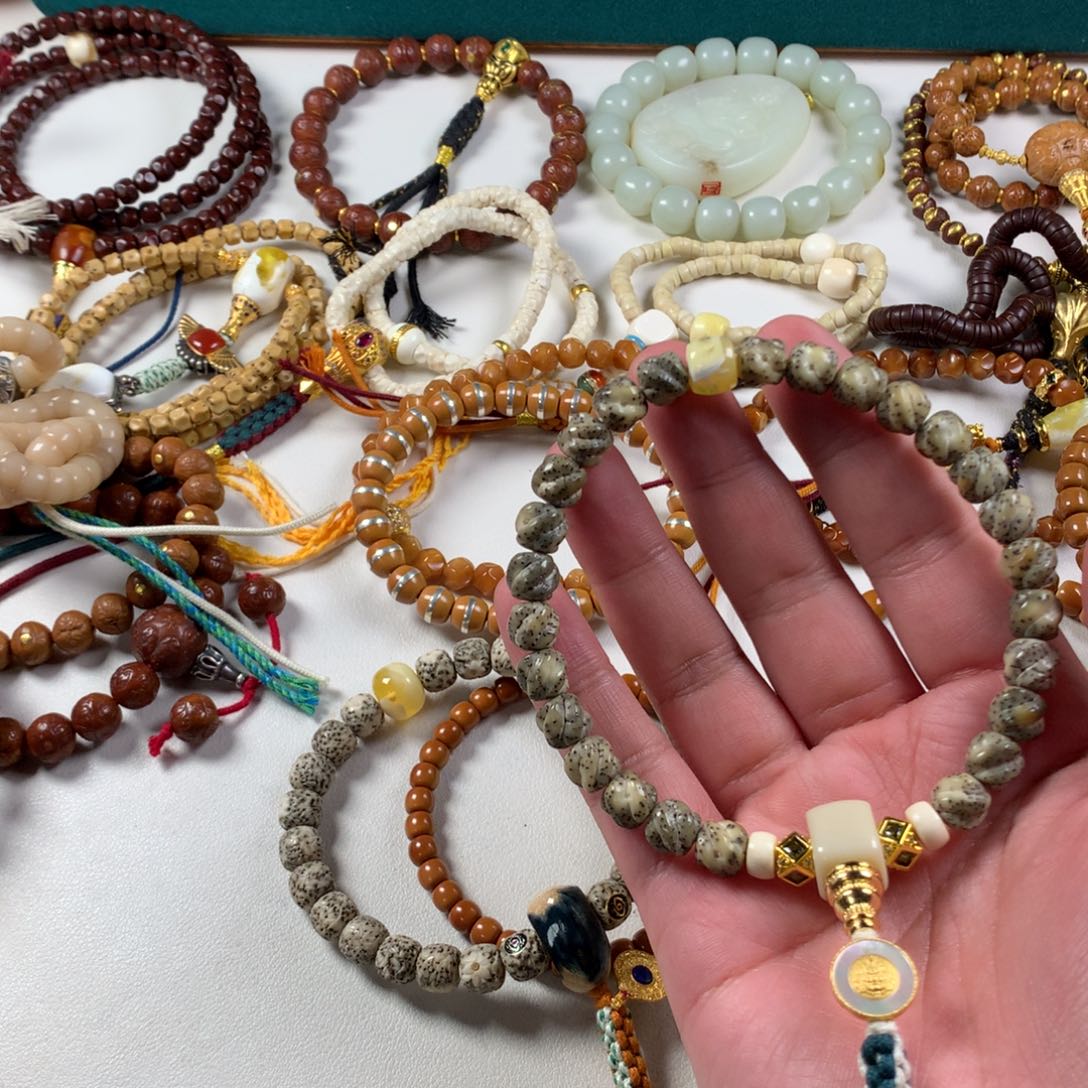 星月菩提吊坠。。。。。。。。。。。