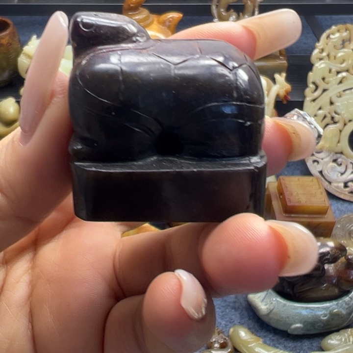 和田玉未镶嵌车挂