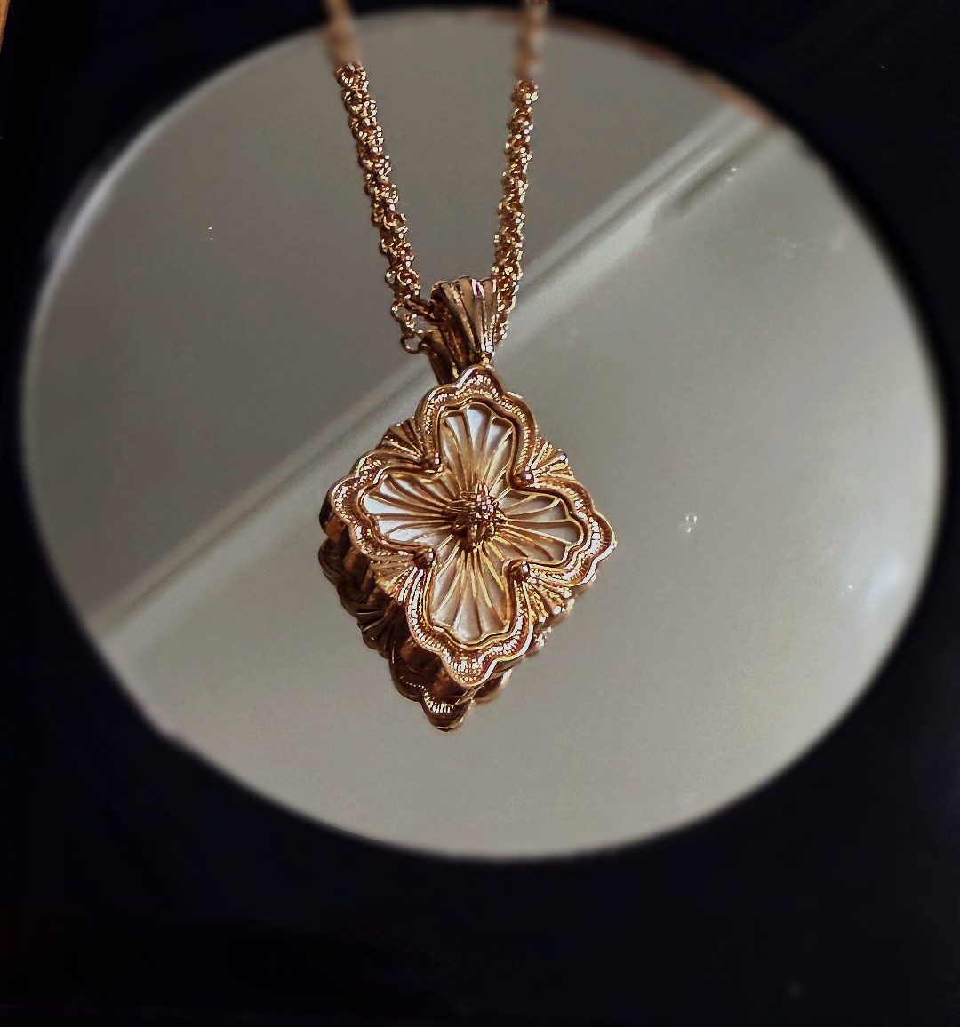 铜合金项链 气质老钱布布项链歌剧