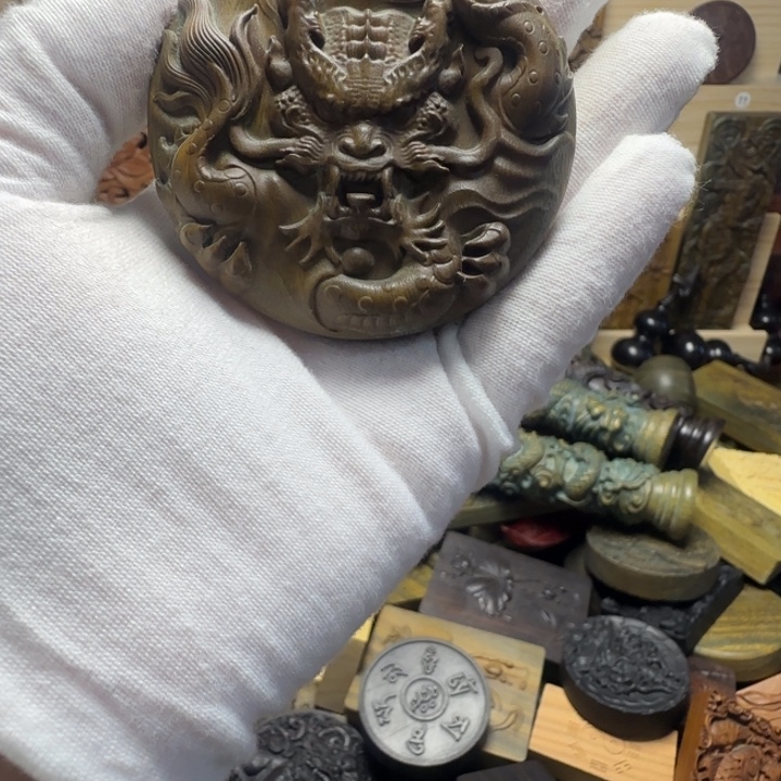 锐***取香榧木木雕工艺品木雕工艺品