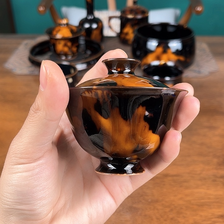 碗玳瑁釉二才元宝盖碗