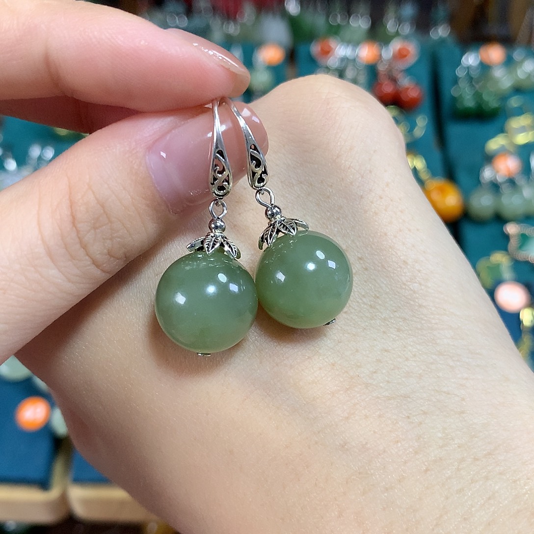 和田玉银S925镶嵌耳饰卡14左右